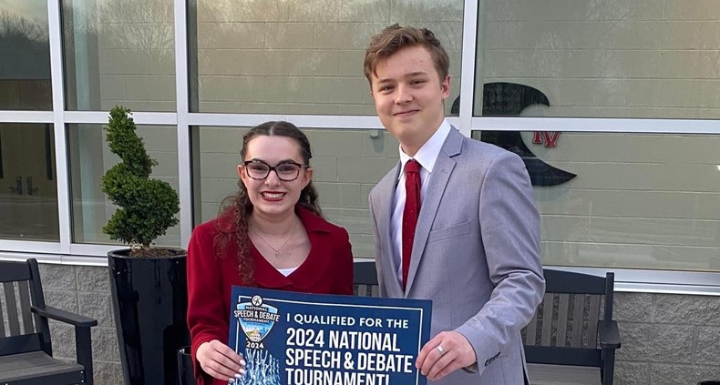 Congratulations to Junior Kylie Daum and Senior Jace Digman as they qualified for the National Speech and Debate Tournament this past Saturday!